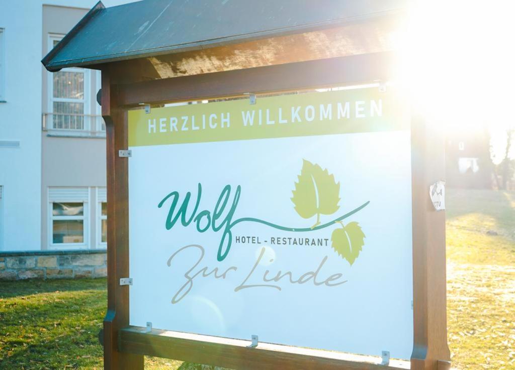 Wolf Hotel Zur Linde Kuenzell Buitenkant foto